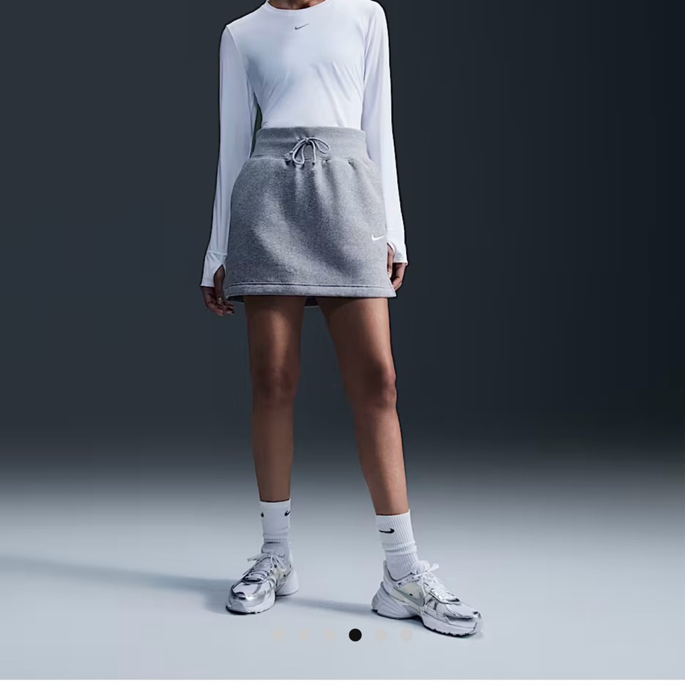 Nike Gray Long Sleeve Skater Tee Casual